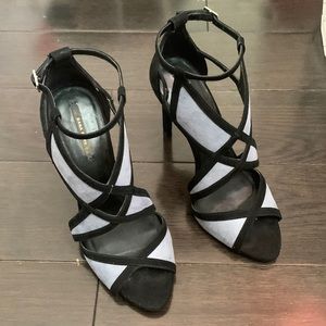 Zara Heels Suede in Black and Blue size 38